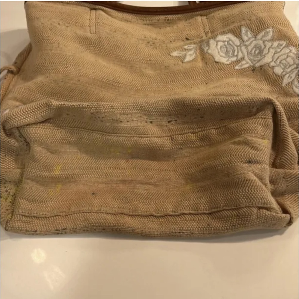 FREE PEOPLE Floral Embroidered Boho shoulder Bag| Oversized |Beige |Vegan Trim - Picture 13 of 13